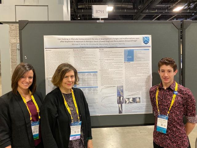Student and Professors Present Research at Annual Cell Biology Meeting